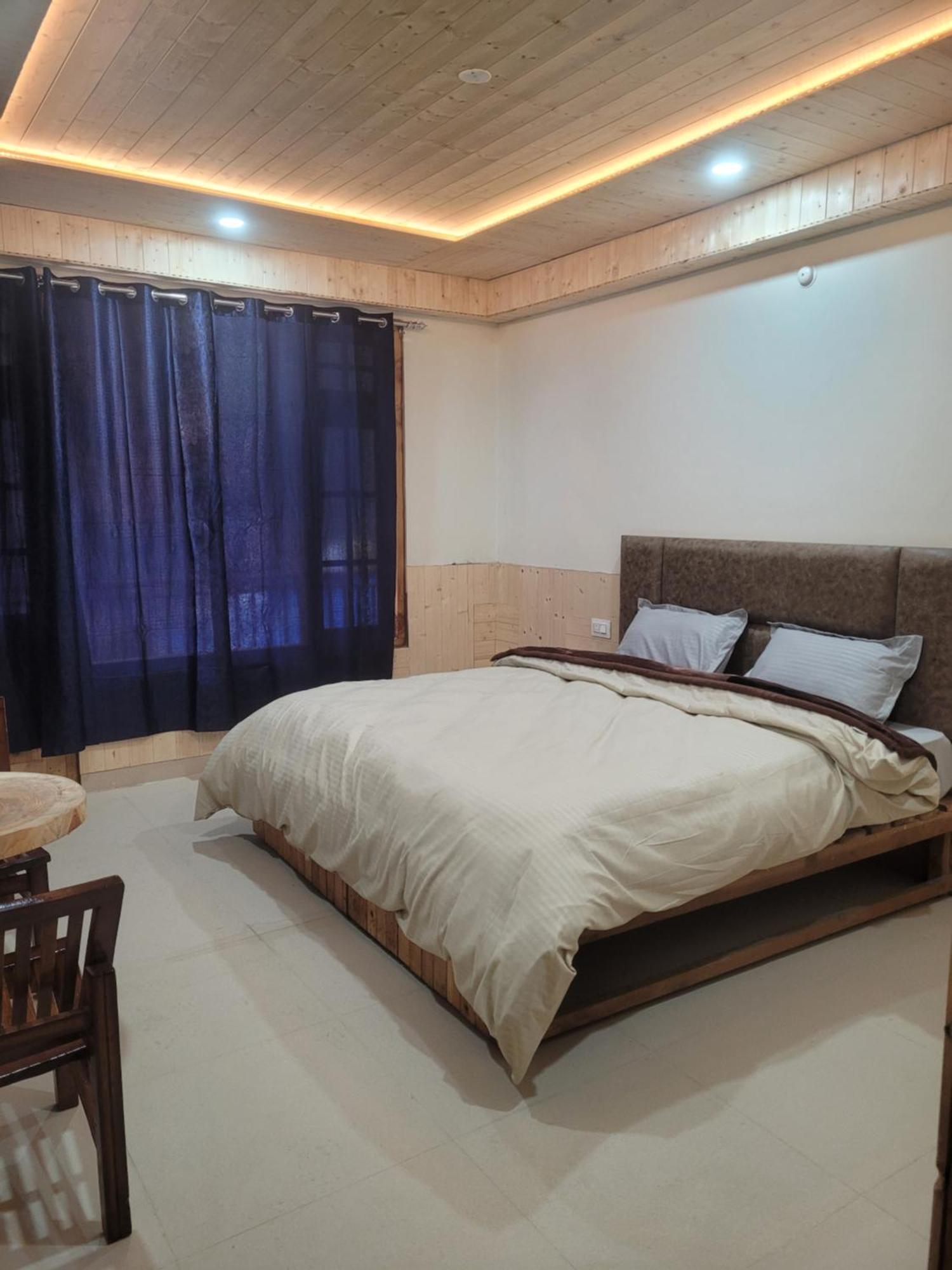 Whoopers Hostel Kasol Extérieur photo