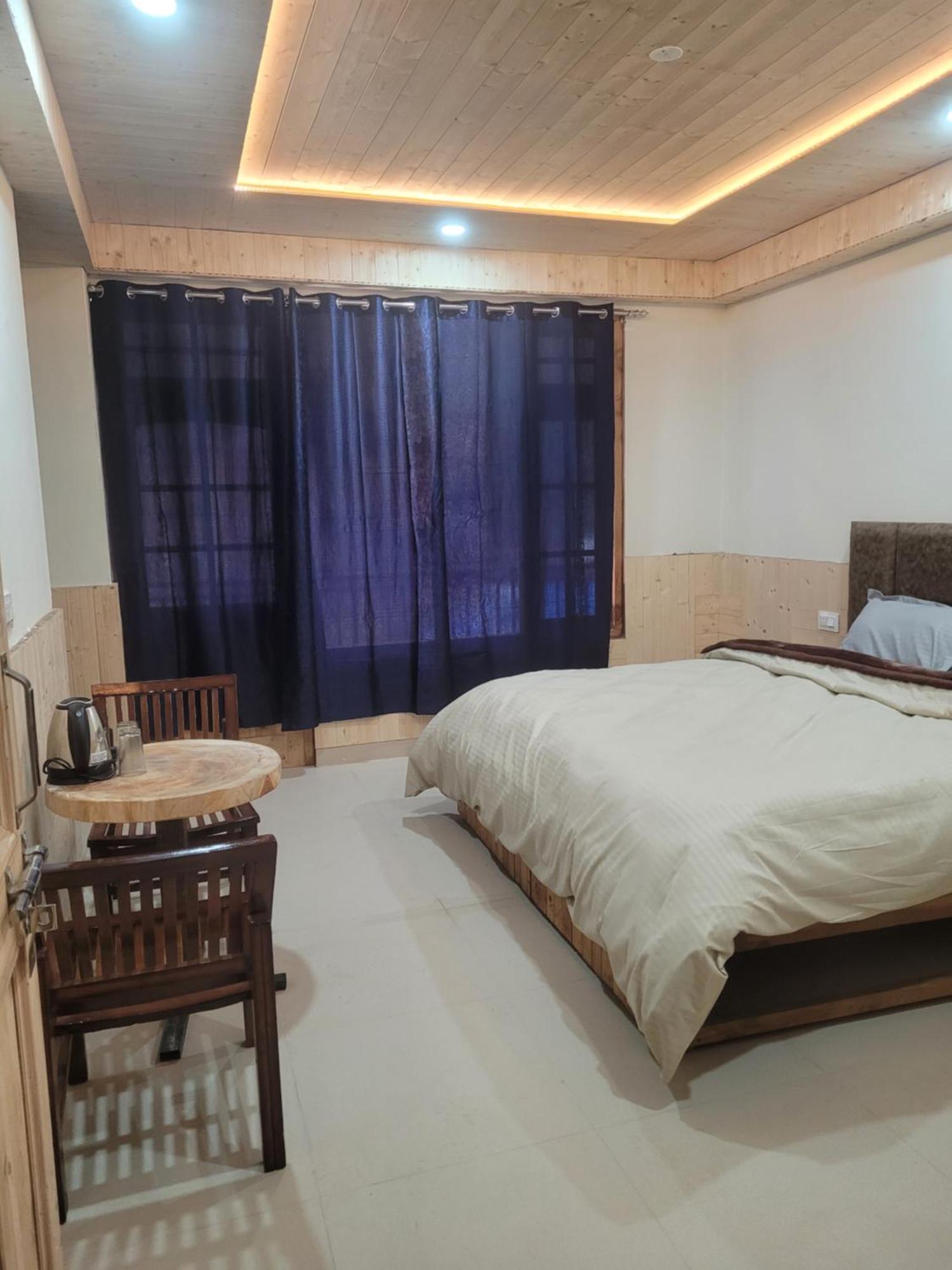 Whoopers Hostel Kasol Extérieur photo